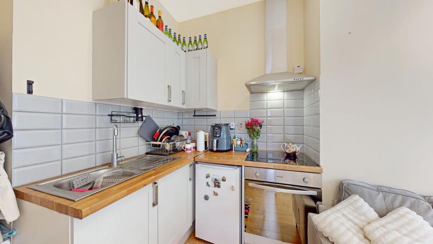 			NEW INSTRUCTION, Studio Apartment, 1 bath, 1 reception Flat			 Sutherland Avenue, MAIDA VALE